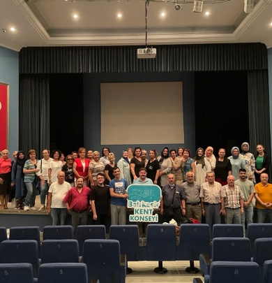 Sosyal Yardımlaşma ve Dayanışma Çalışma Grubu Temmuz Ayı toplantısı Salih Tozan Kültür Merkezi’nde Gerçekleştirildi. 