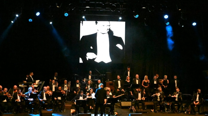 Büyük Türkiye Orkestrası Avlu'da Sahne Aldı